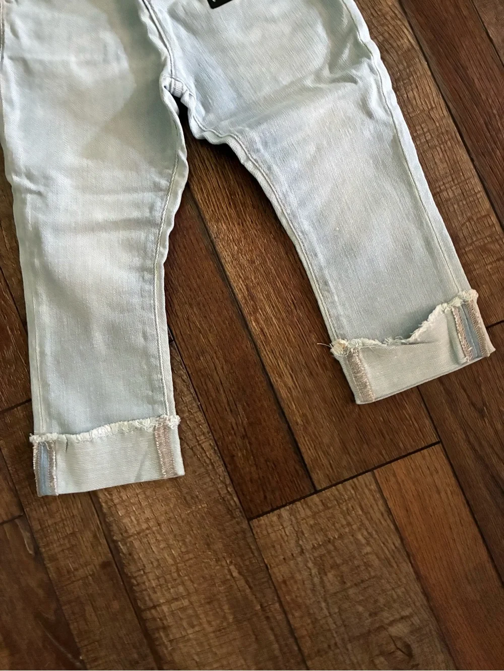 The Children’s Place sz 4T Light Wash Stretch Jeans - Casual Rolled Cuff nwt
